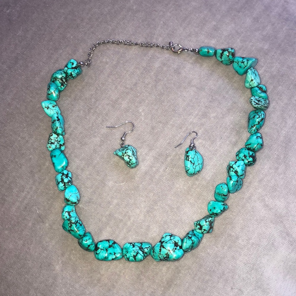 Genuine turquoise necklace and earring set
